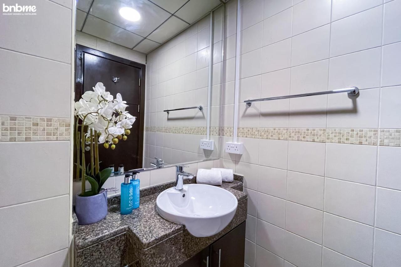 Апартаменты Bnbme - Bay Central Дубай Экстерьер фото